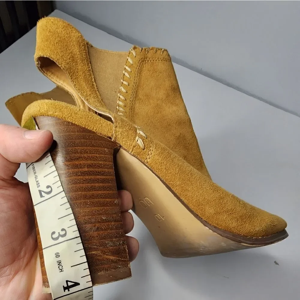 Urban Outfitters Chelsea Tan Suede Sling Back Open Toe Heels Size 10